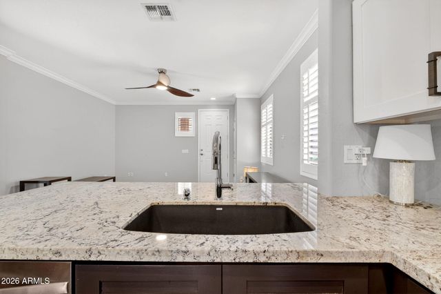 963 S COLONIAL Drive, Gilbert, AZ 85296