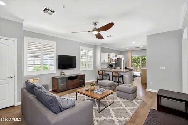 963 S COLONIAL Drive, Gilbert, AZ 85296