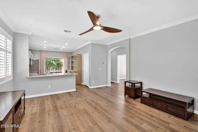 963 S COLONIAL Drive, Gilbert, AZ 85296