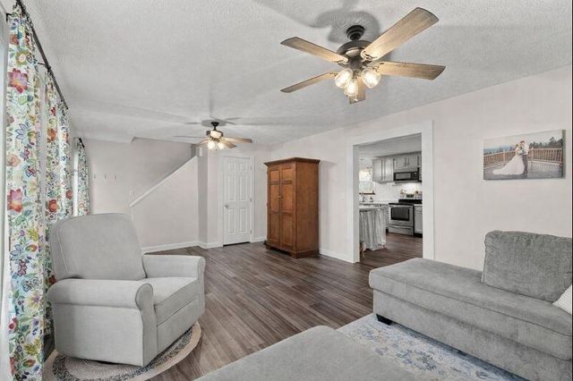 633 Pleasant Hill Drive, Harrodsburg, KY 40330