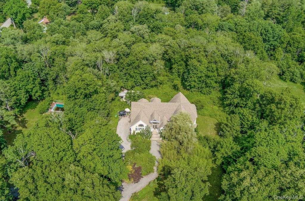 2358 Broad Street, Yorktown Heights, NY 10598 — photo 3