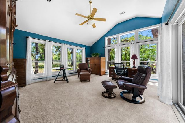 7670 Nez Perce TRCE, Manor, TX 78653