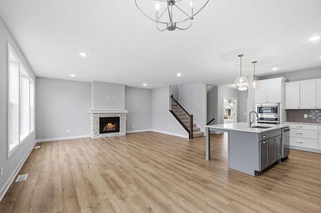 11797 35th Street N, Lake Elmo, MN 55042