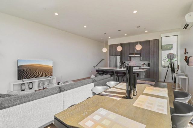 2355 Front St, San Diego, CA 92101