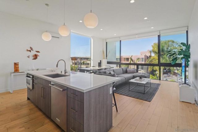 2355 Front St, San Diego, CA 92101