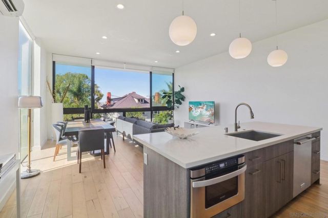 2355 Front St, San Diego, CA 92101