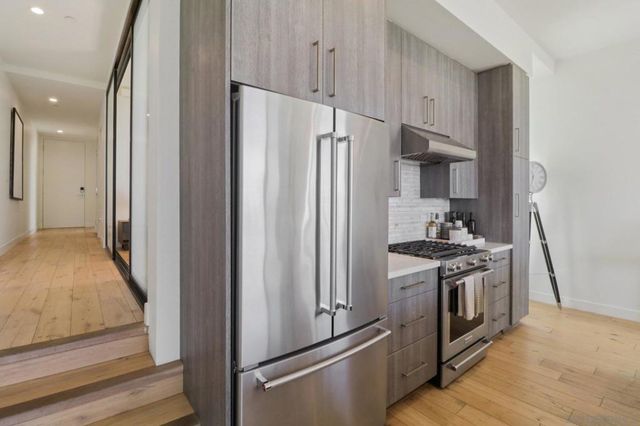 2355 Front St, San Diego, CA 92101