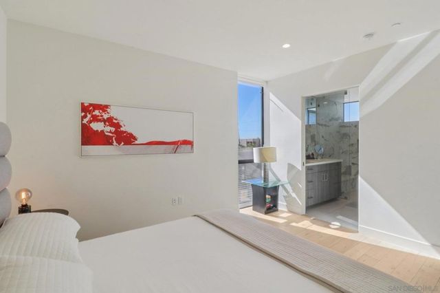 2355 Front St, San Diego, CA 92101