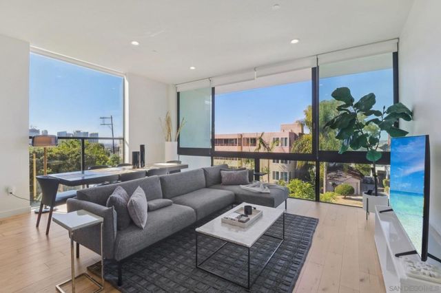 2355 Front St, San Diego, CA 92101