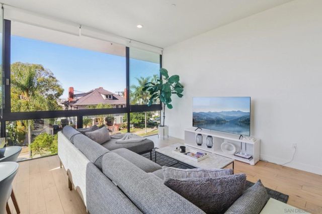 2355 Front St, San Diego, CA 92101