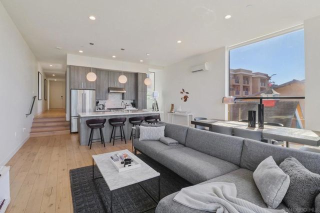 2355 Front St, San Diego, CA 92101