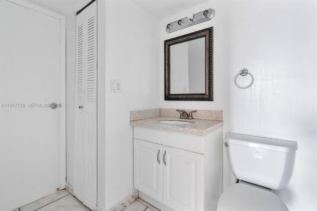 3101 N Country Club Drive 504, Aventura, FL 33180