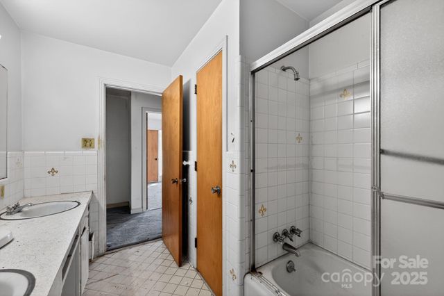 11619 Albemarle Road, Charlotte, NC 28227