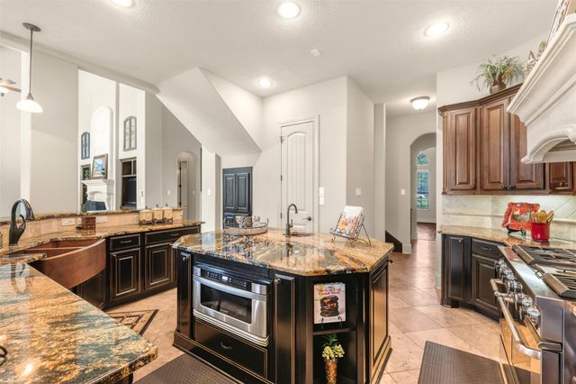 11376 Majestic Drive, Montgomery, TX 77316