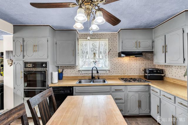 376 Wilmont Street, South Amboy, NJ 08879