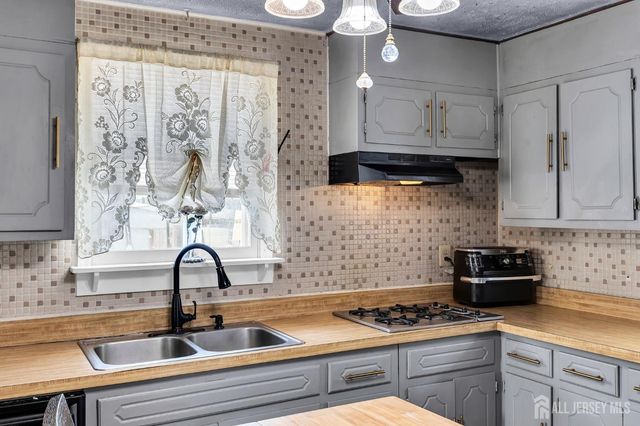 376 Wilmont Street, South Amboy, NJ 08879