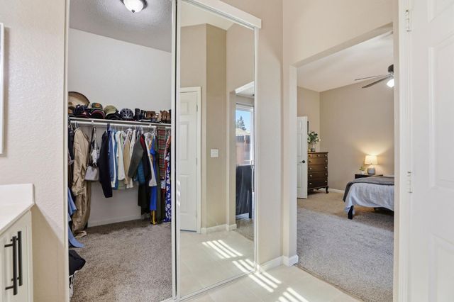 2336 Meadowbrook Dr, Lodi, CA 95242