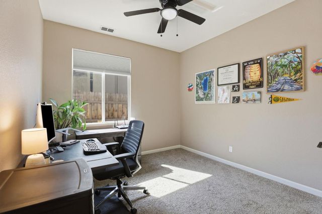 2336 Meadowbrook Dr, Lodi, CA 95242