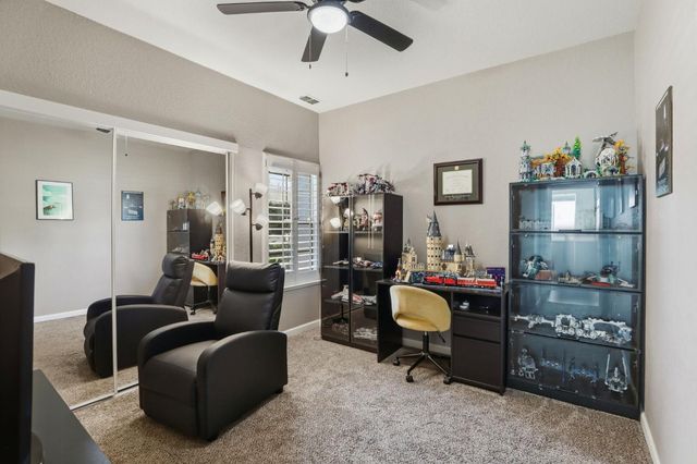 2336 Meadowbrook Dr, Lodi, CA 95242