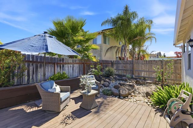 2336 Meadowbrook Dr, Lodi, CA 95242