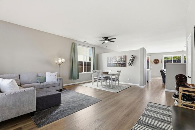 2336 Meadowbrook Dr, Lodi, CA 95242