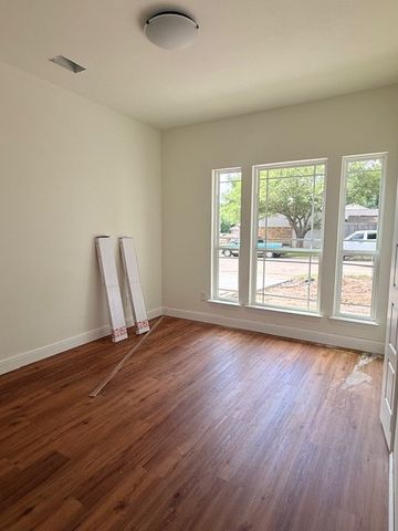819 Beverly Drive, Grapevine, TX 76051