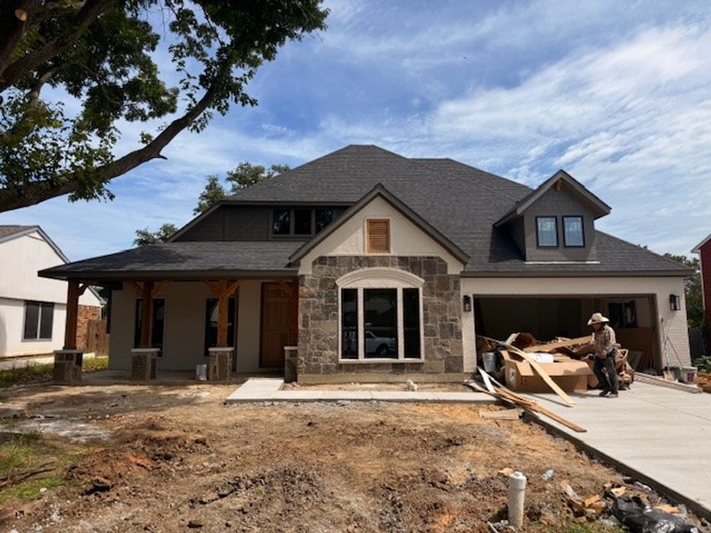 819 Beverly Drive, Grapevine, TX 76051