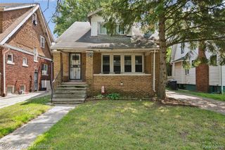 11060 Wilshire Dr, Detroit, MI 48213