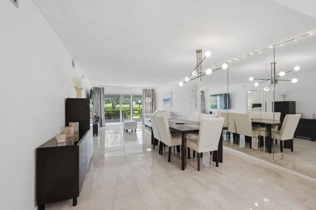 6100 NW 44TH Street 104, Lauderhill, FL 33319