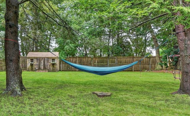 200 South Rd, Bedford, MA 01730