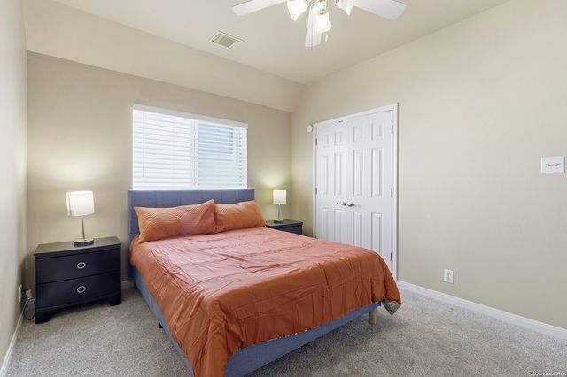 8 MARELLA DR, San Antonio, TX 78248
