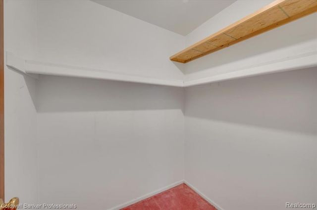 5015 Fox Hill Drive, Sterling Heights, MI 48310