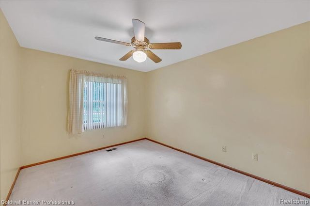 5015 Fox Hill Drive, Sterling Heights, MI 48310