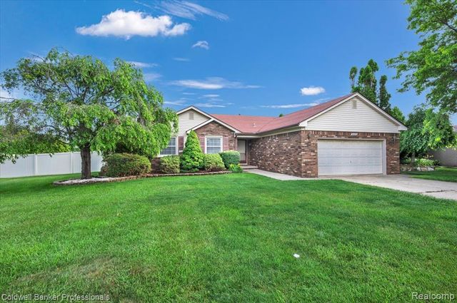 5015 Fox Hill Drive, Sterling Heights, MI 48310