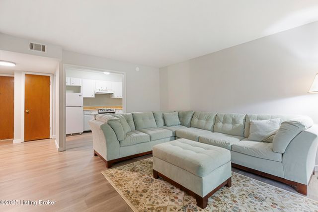 1935 Gardiner Ln, H118, Louisville, KY 40205