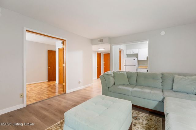 1935 Gardiner Ln, H118, Louisville, KY 40205