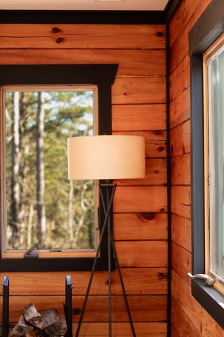 566 Canoe Point, Ellijay, GA 30540