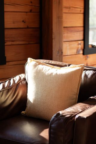 566 Canoe Point, Ellijay, GA 30540