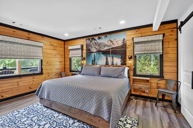 566 Canoe Point, Ellijay, GA 30540