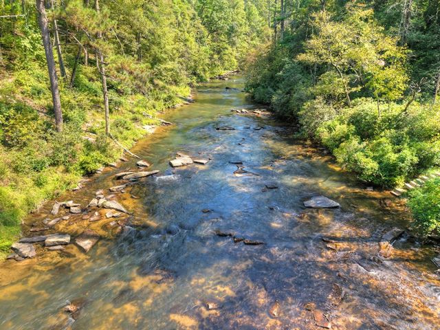 566 Canoe Point, Ellijay, GA 30540