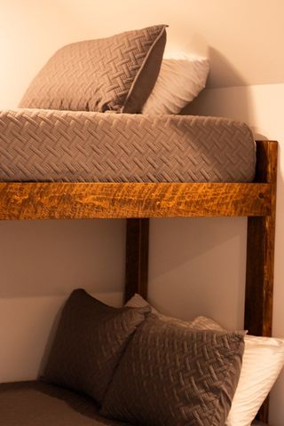 566 Canoe Point, Ellijay, GA 30540