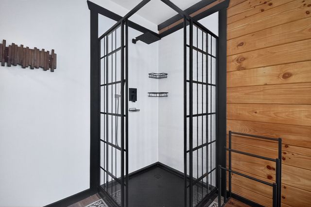 566 Canoe Point, Ellijay, GA 30540