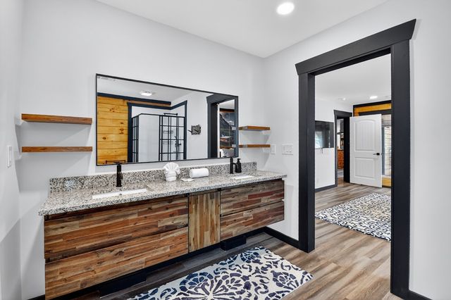 566 Canoe Point, Ellijay, GA 30540