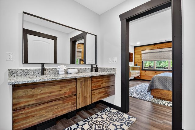 566 Canoe Point, Ellijay, GA 30540