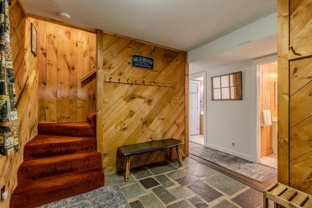202 Twin Brook Circle, Londonderry, VT 05155