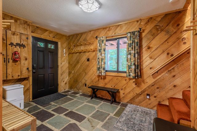 202 Twin Brook Circle, Londonderry, VT 05155
