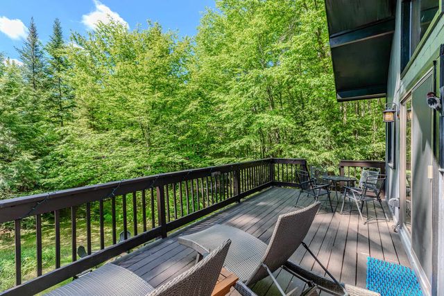 202 Twin Brook Circle, Londonderry, VT 05155