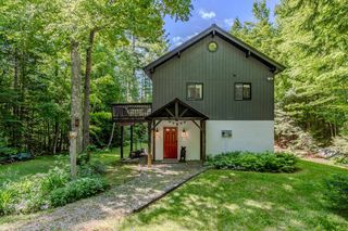 202 Twin Brook Circle, Londonderry, VT 05155