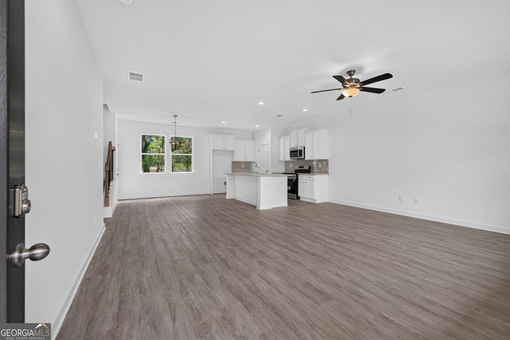 396 Crimson Feather Drive, Jefferson, GA 30549 — photo 5