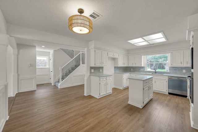 47 Devonshire Drive, Conroe, TX 77304